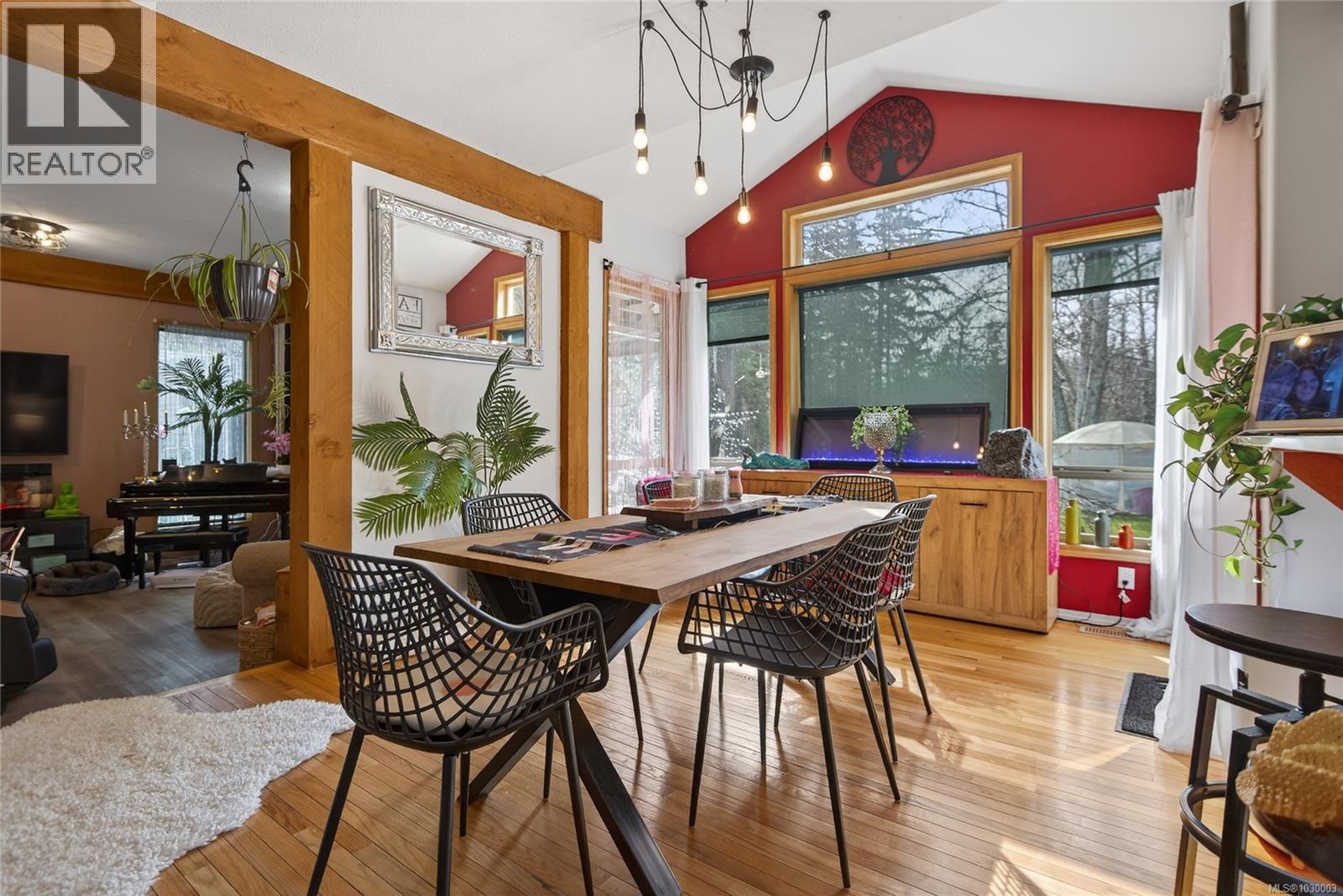 8856 McLarey Ave - 14