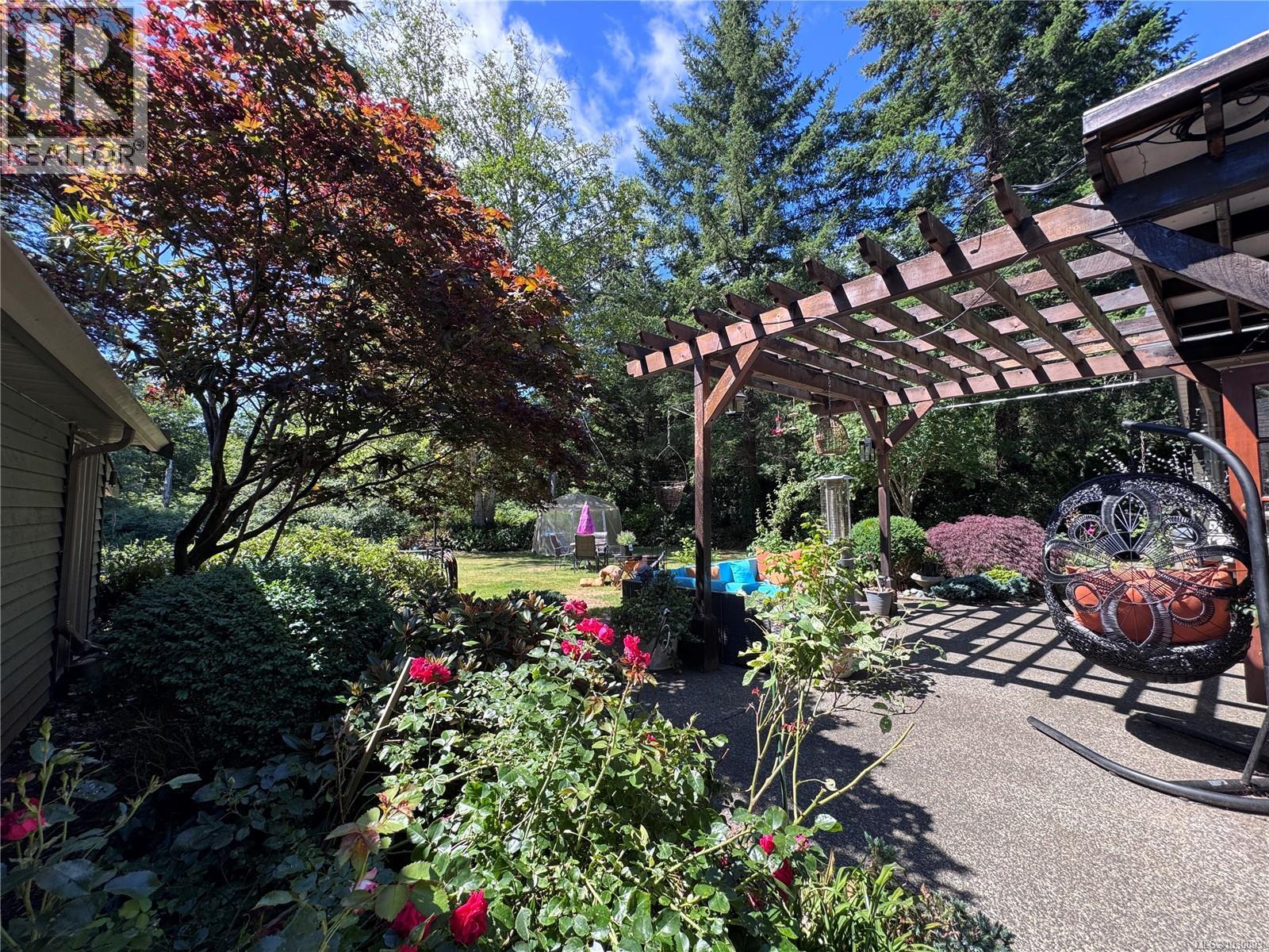 8856 McLarey Ave - 2