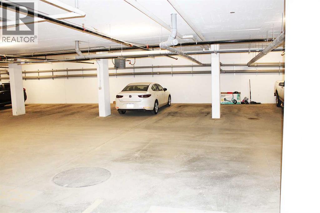#205 700 Shawnee Square SW - 14