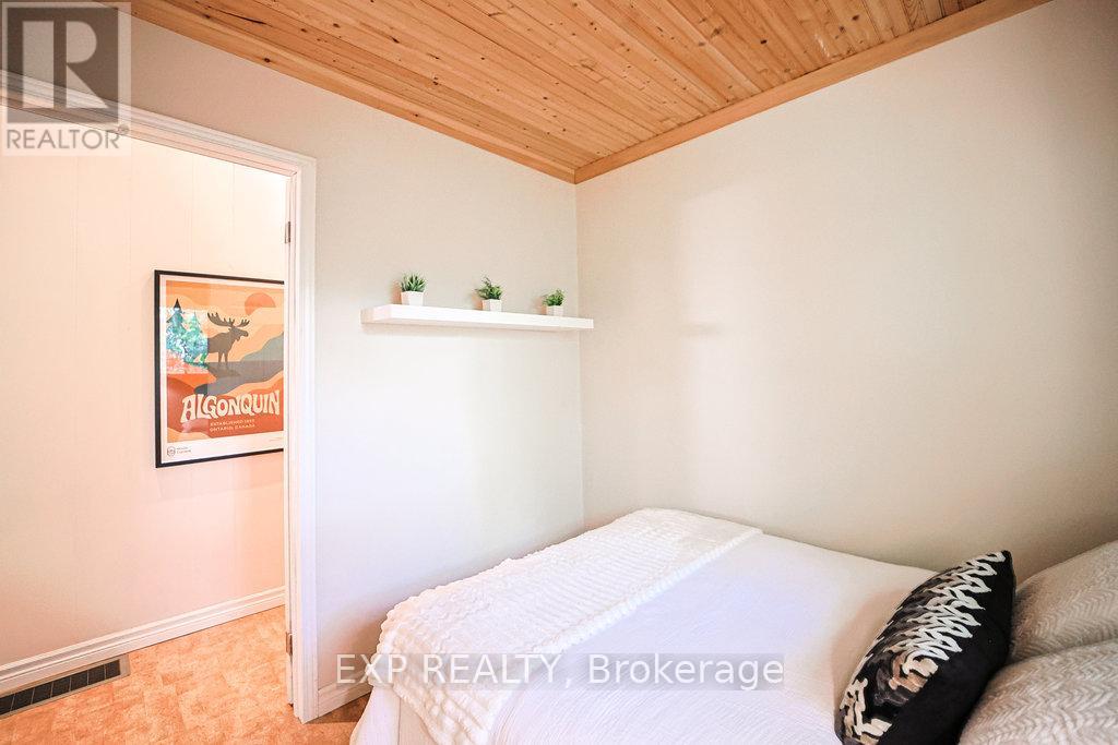 565 WEST DIAMOND LAKE ROAD - 14