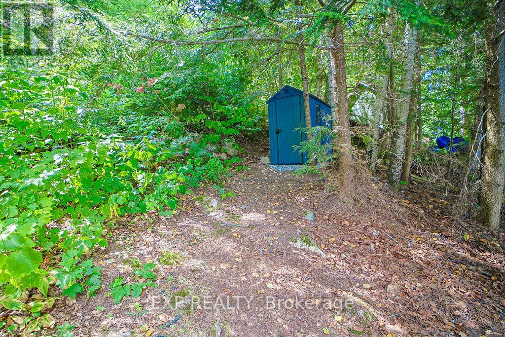 565 WEST DIAMOND LAKE ROAD - 40