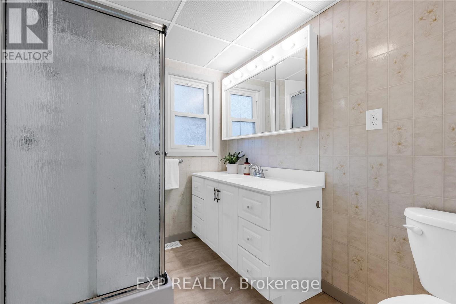 11 FORD STREET - 21
