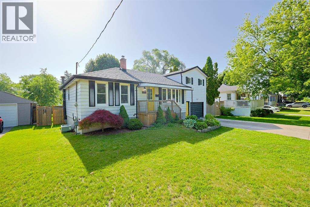 898 GRANDVIEW AVENUE - 2