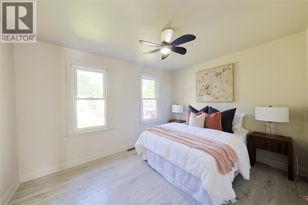 898 GRANDVIEW AVENUE - 7