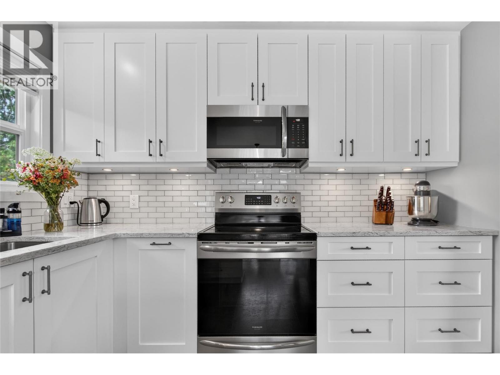 162 Woodlands Place - 13