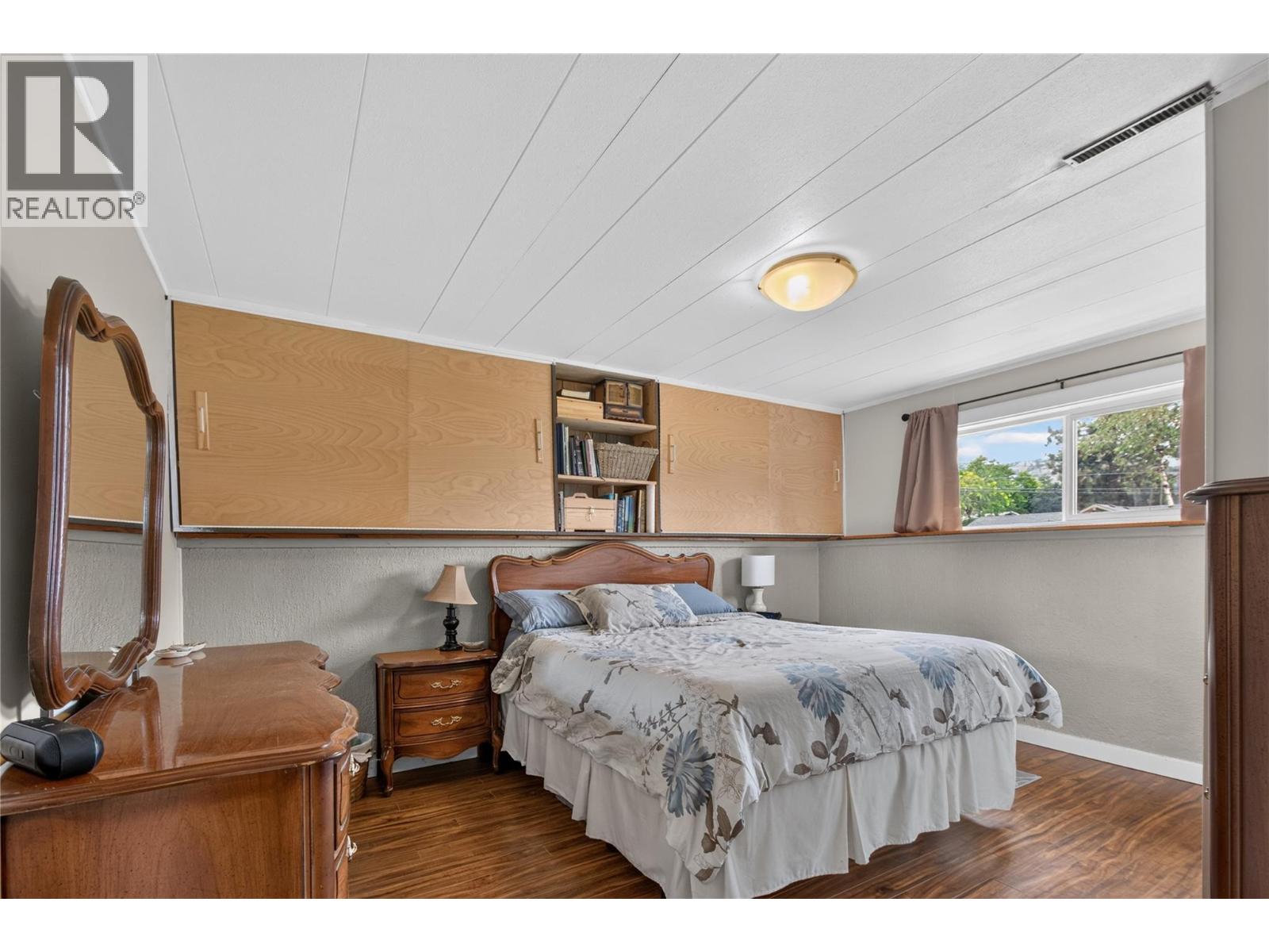 162 Woodlands Place - 21