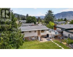 4pc Bathroom - 162 Woodlands Place, Penticton, BC V2A3B2 Photo 6
