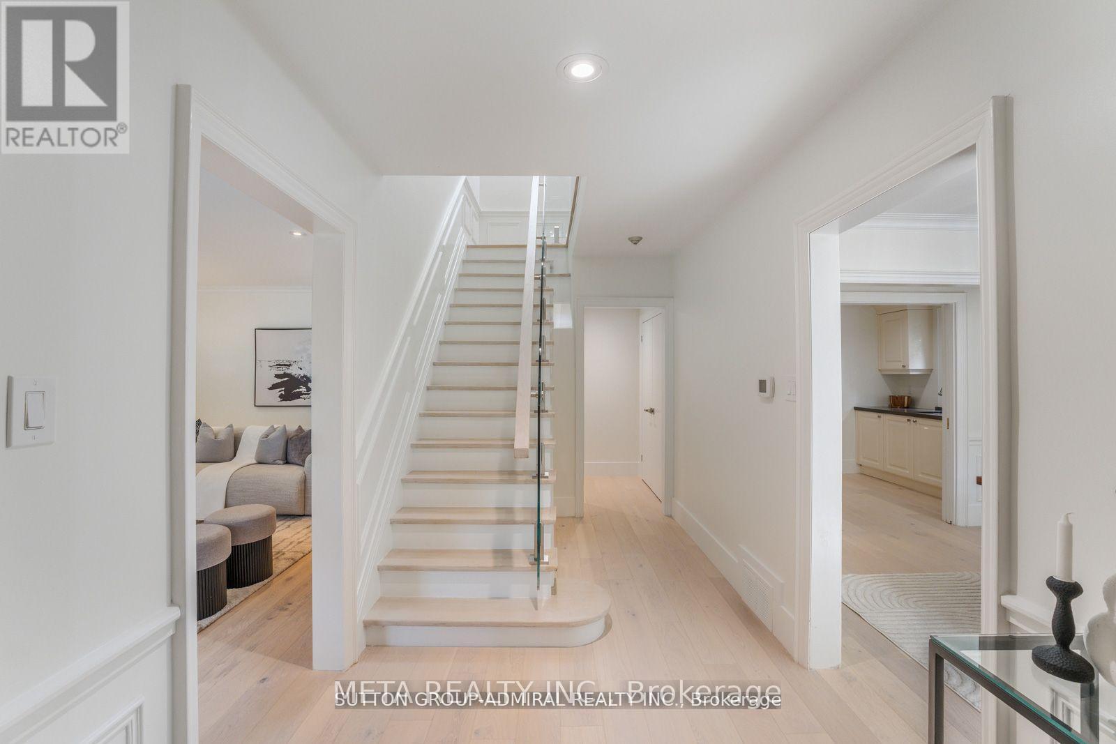 216 GLENCAIRN AVENUE - 4
