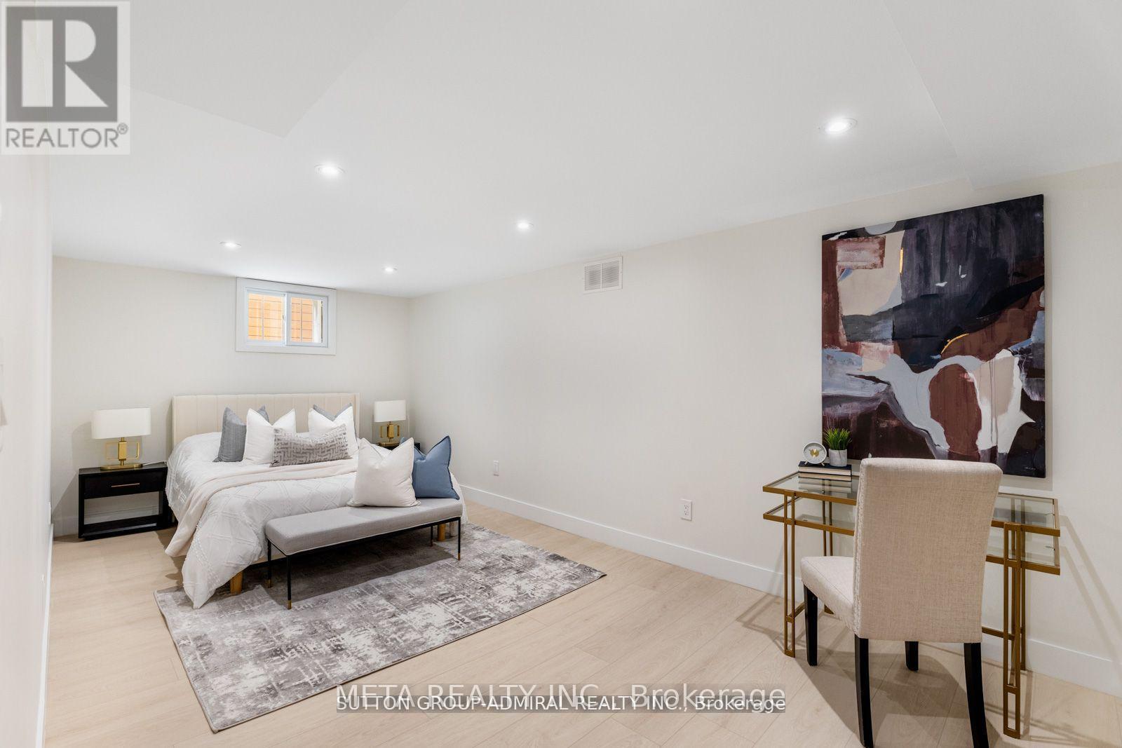 216 GLENCAIRN AVENUE - 33