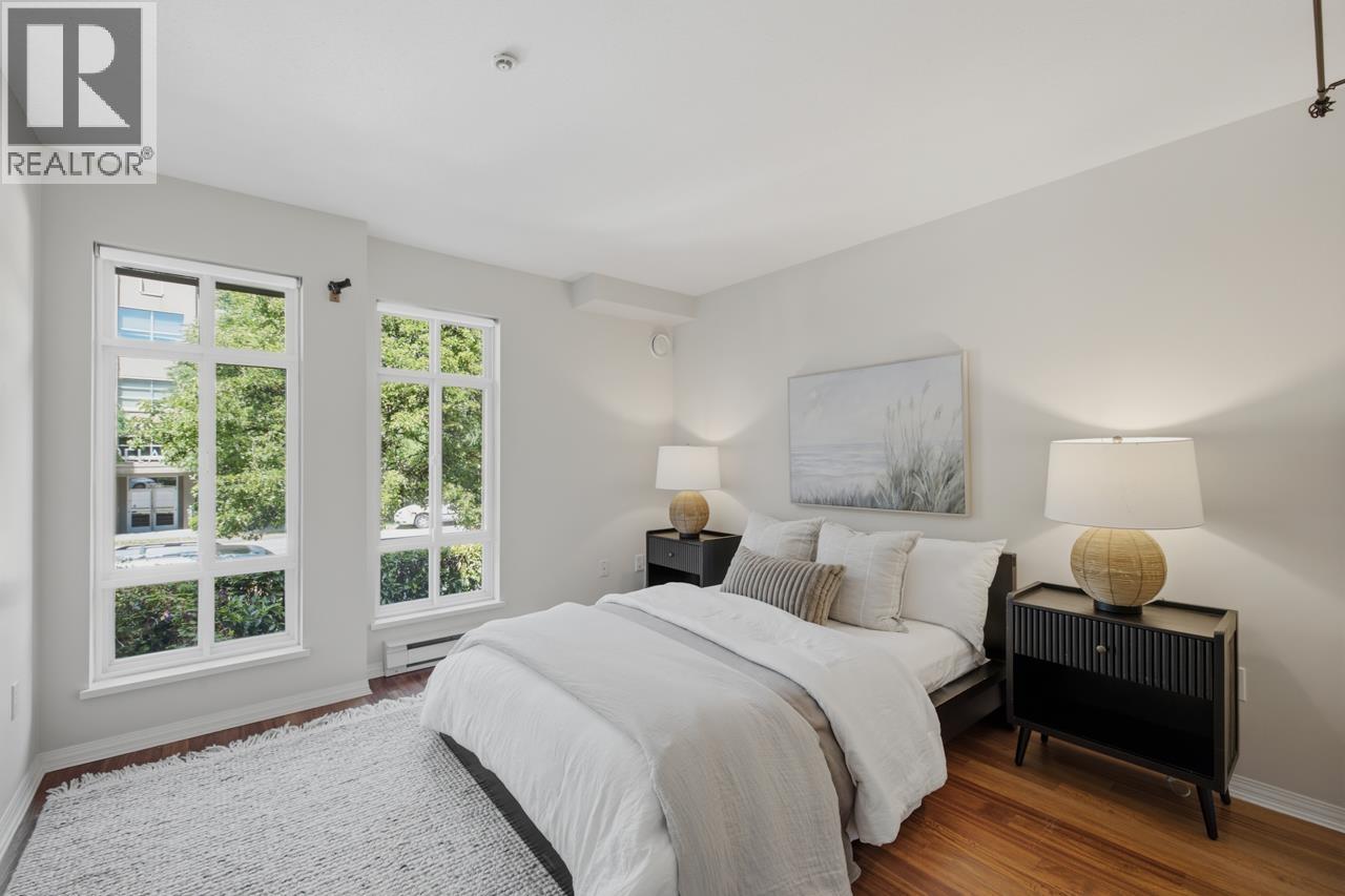 3018 W 4TH AVENUE, Vancouver