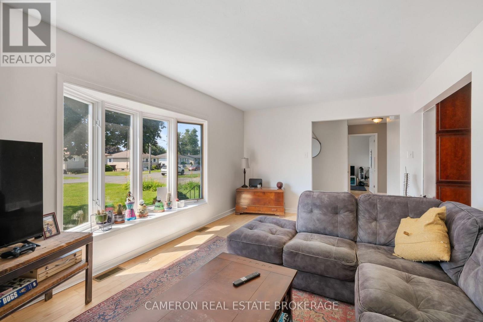 255 LAFRAMBOISE AVENUE - Image 10
