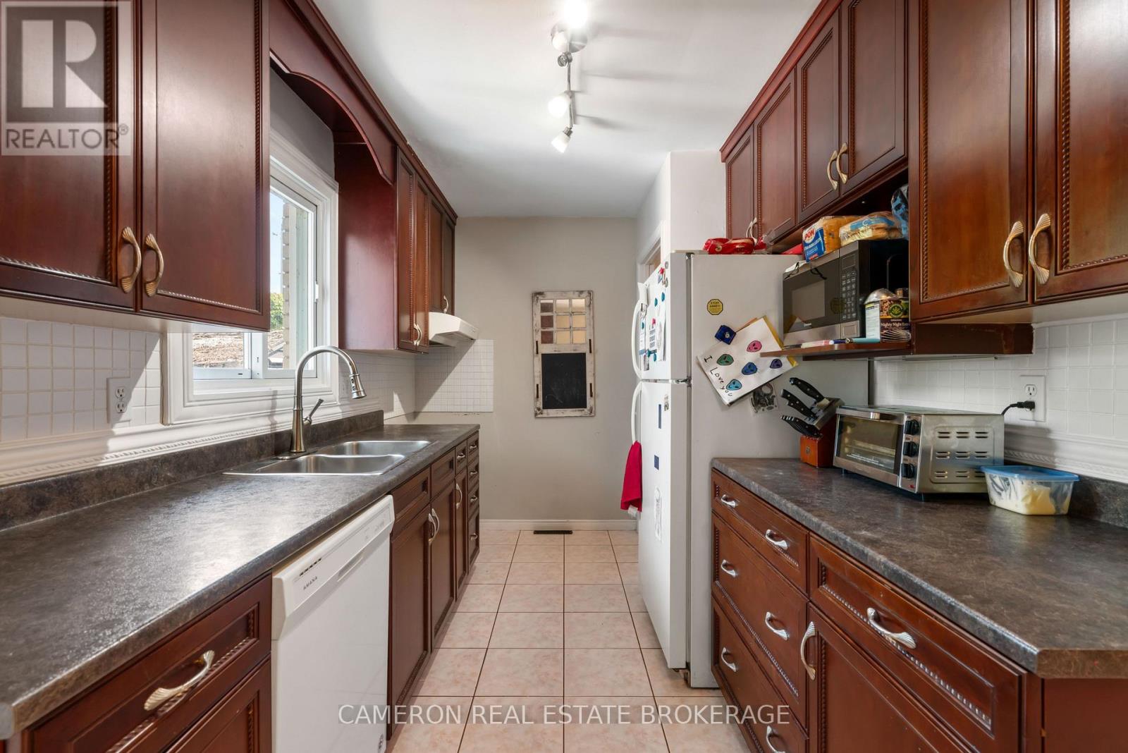 255 LAFRAMBOISE AVENUE - Image 13