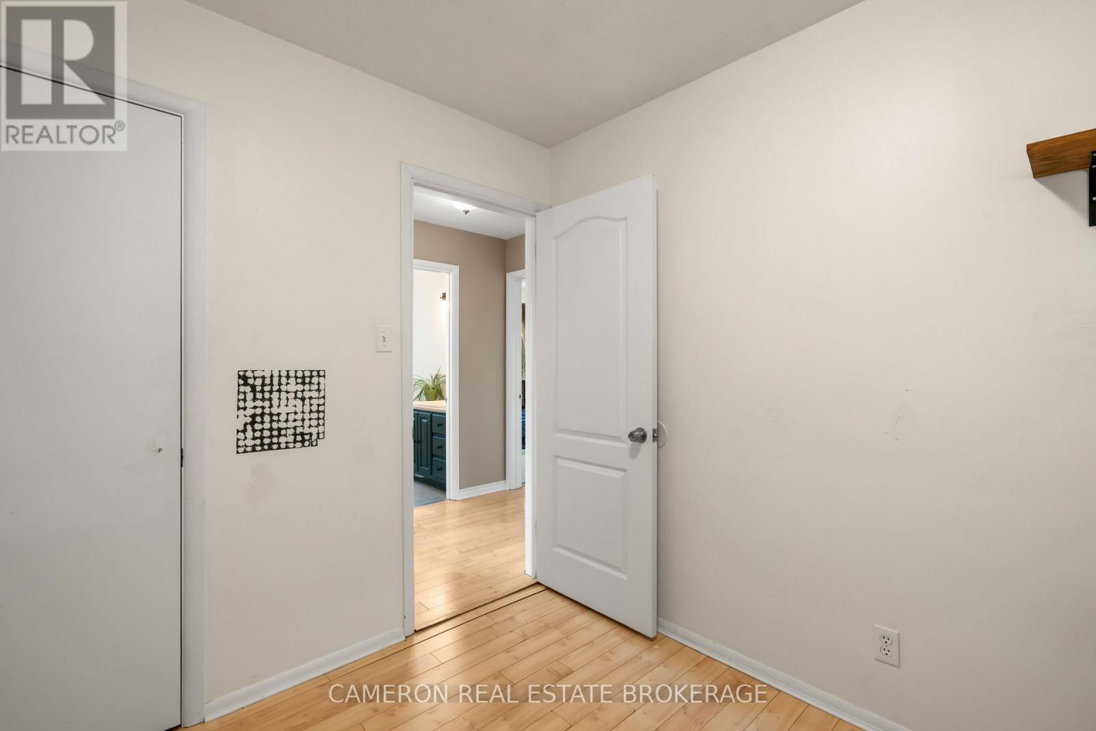 255 LAFRAMBOISE AVENUE - Image 18
