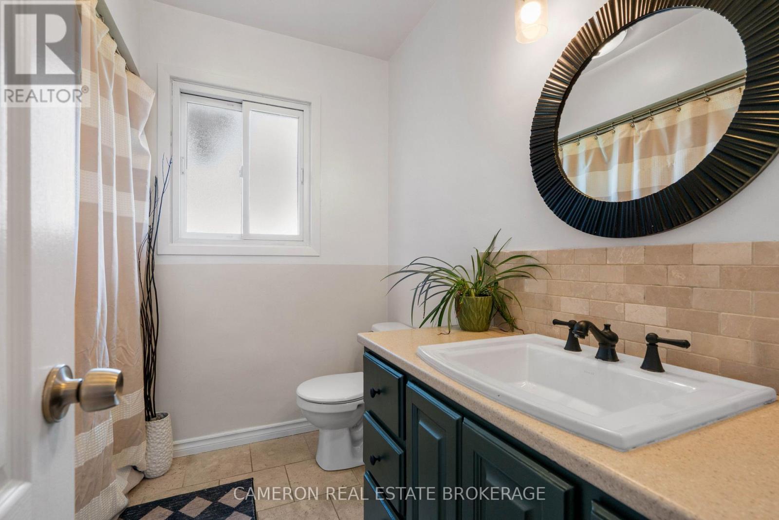 255 LAFRAMBOISE AVENUE - Image 23
