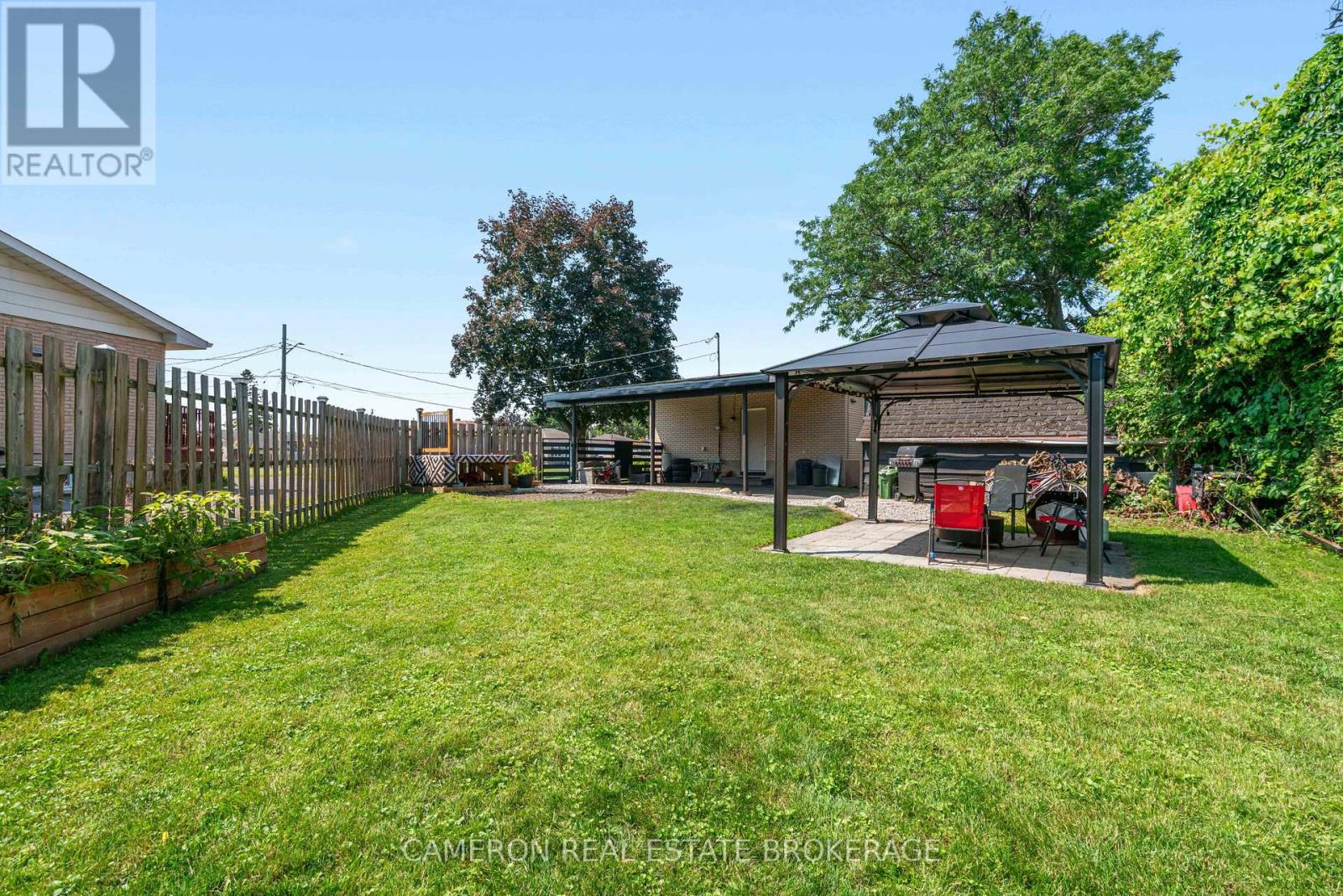255 LAFRAMBOISE AVENUE - Image 33