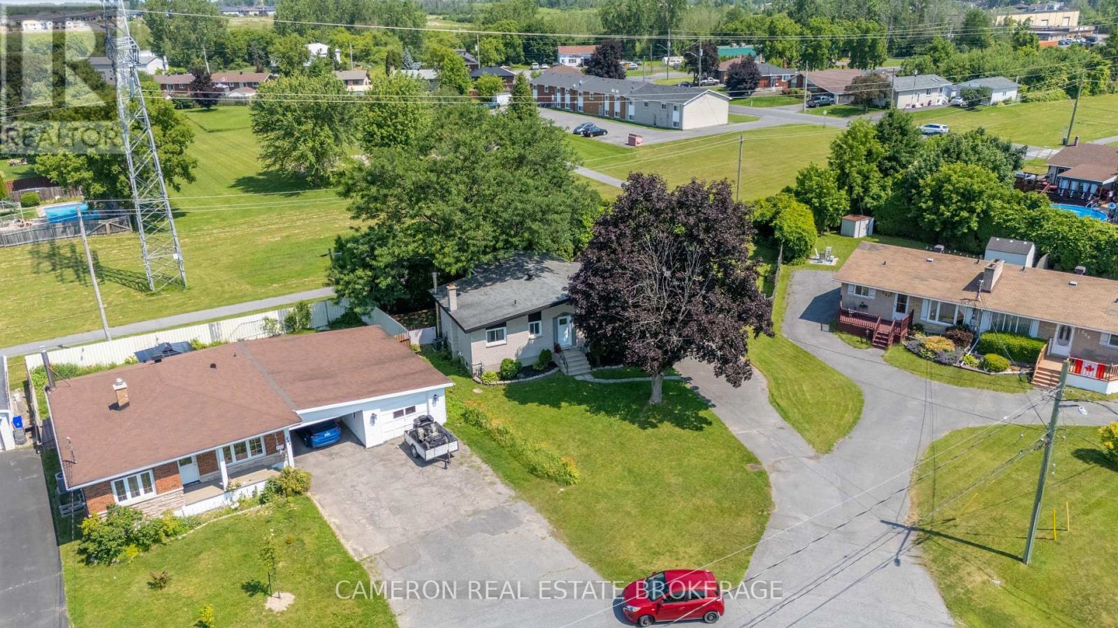 255 LAFRAMBOISE AVENUE - Image 37