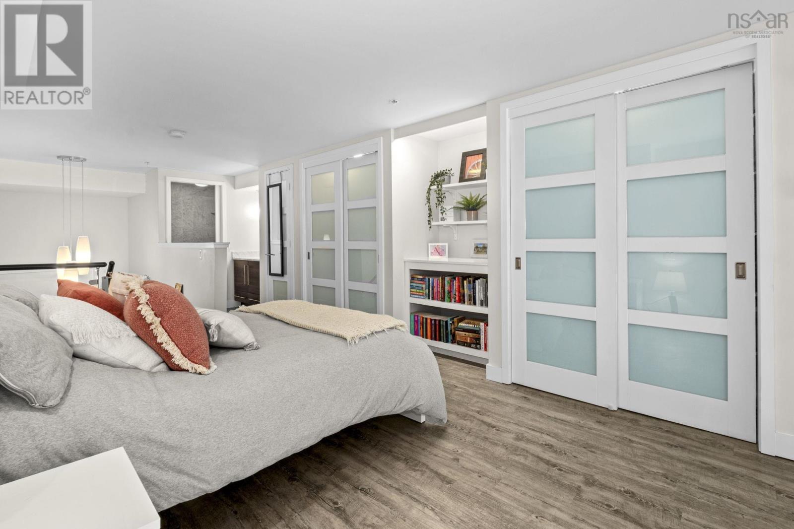 #222 5662 Roberts Street - 13