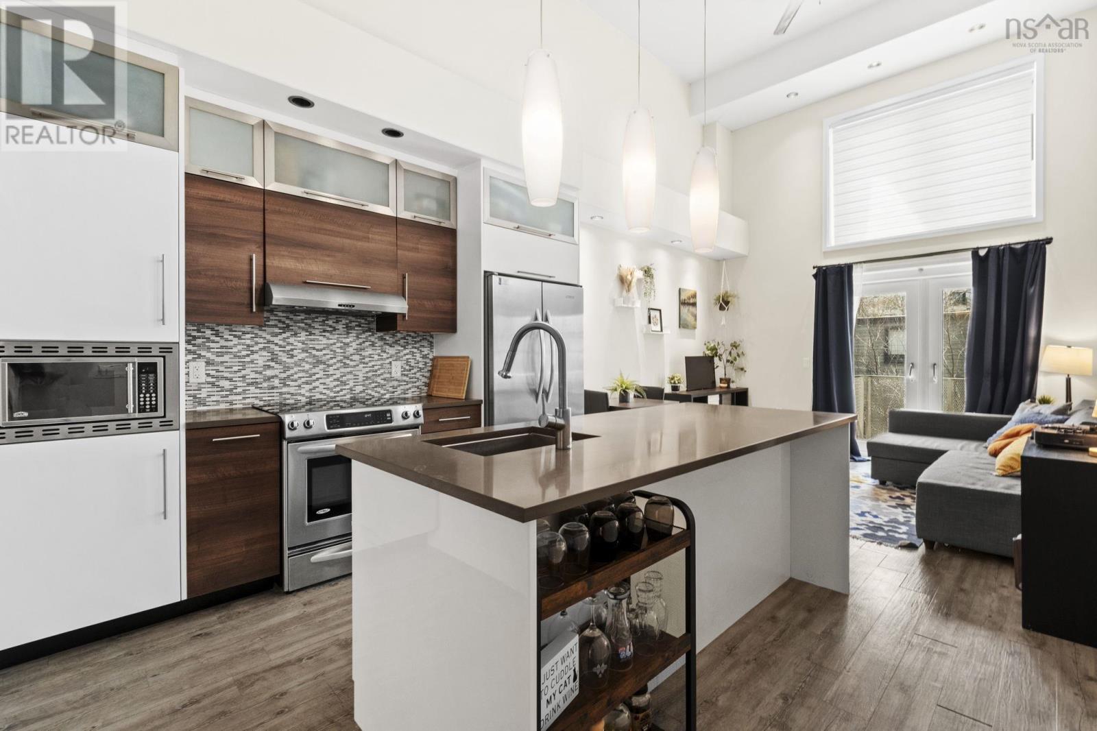 #222 5662 Roberts Street - 4