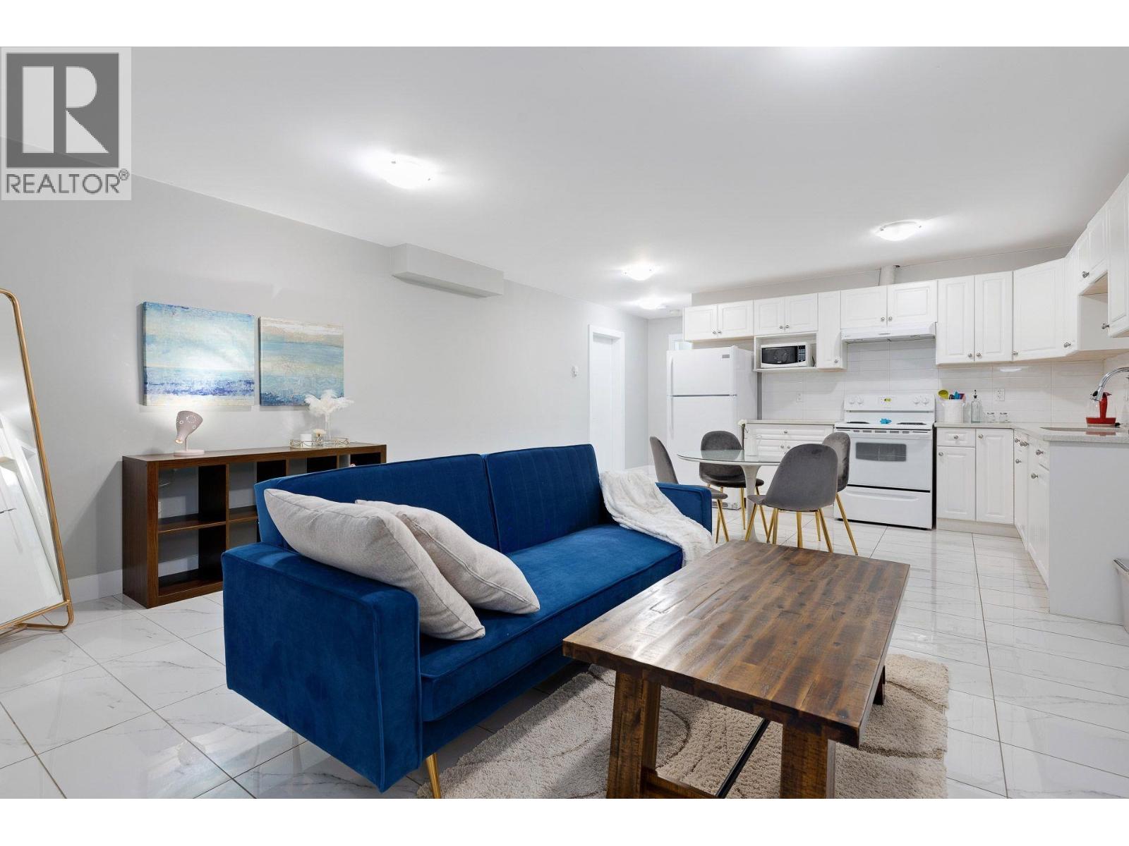 20xx EDINBURGH STREET, New Westminster