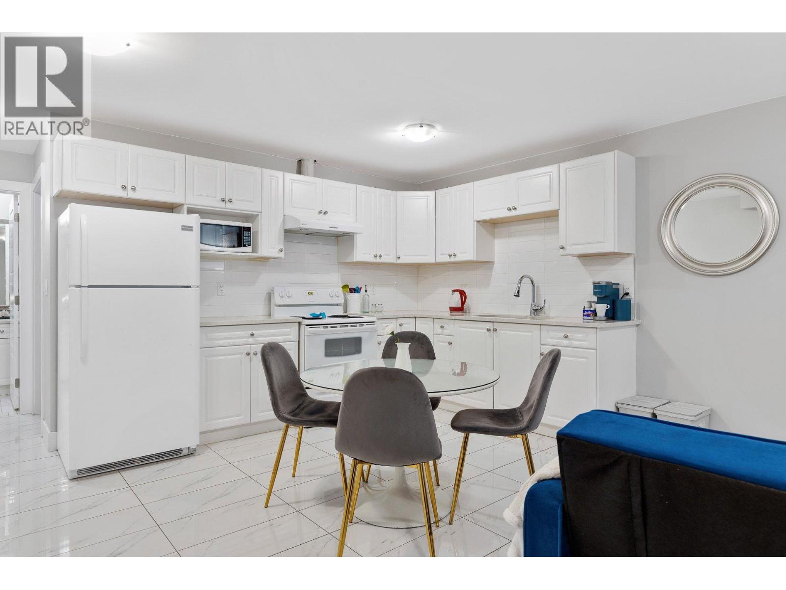 20xx EDINBURGH STREET, New Westminster