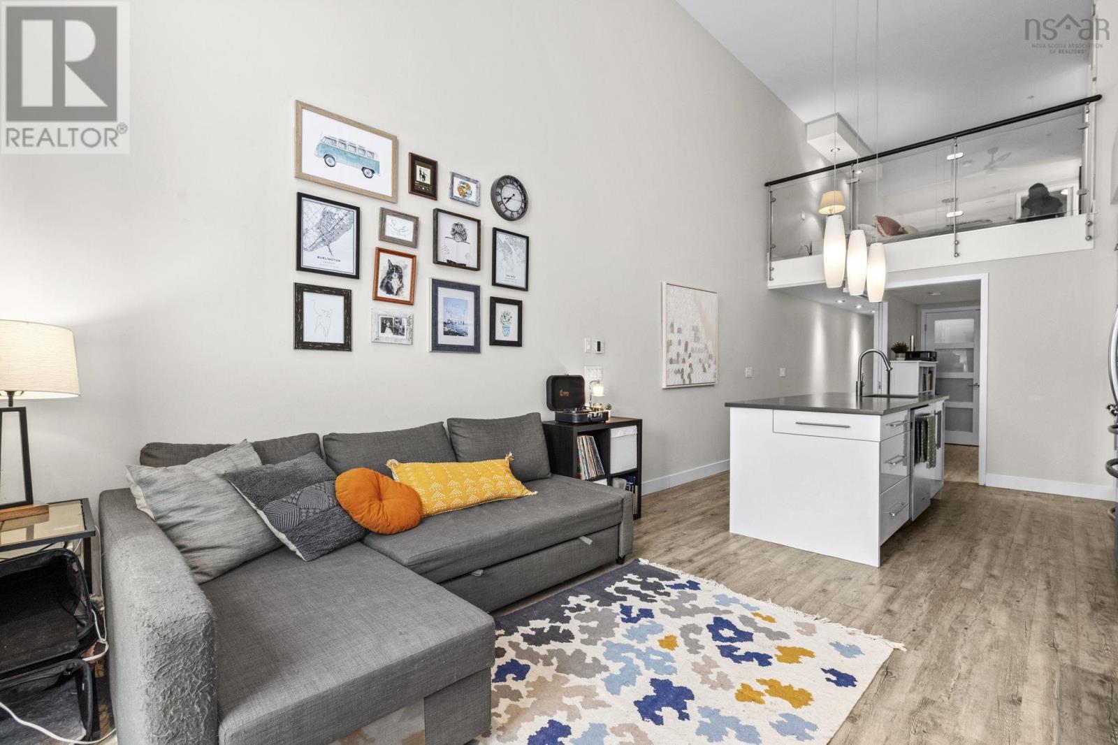 #222 5662 Roberts Street - 3