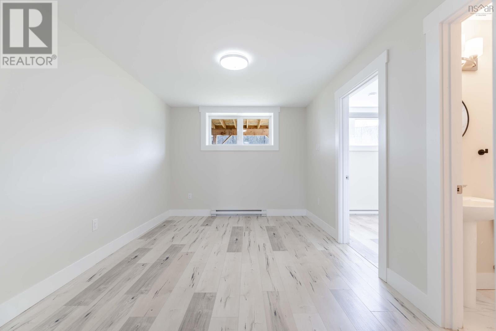 19 Flatrock Crescent - 29