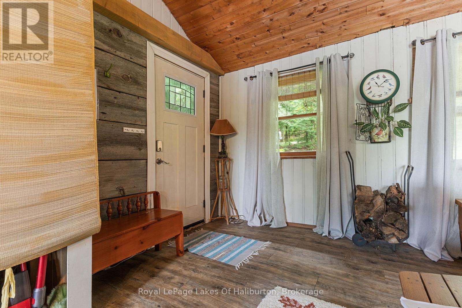 1500 TENNYSON ROAD - 18