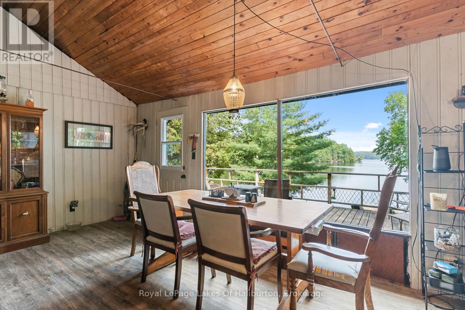 1500 TENNYSON ROAD - 23