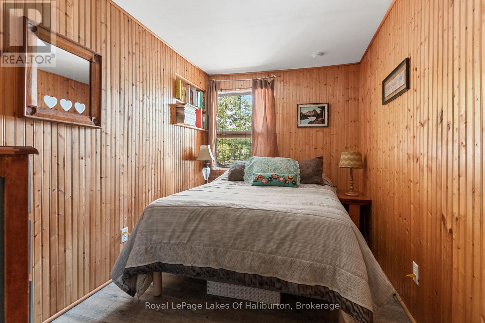 1500 TENNYSON ROAD - 31