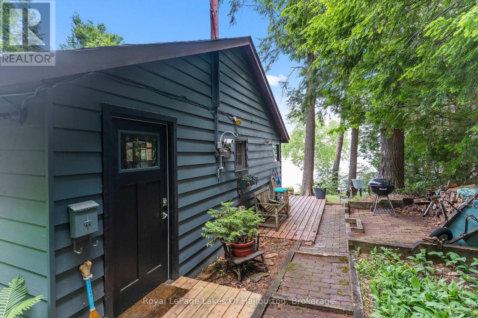 1500 TENNYSON ROAD - 43