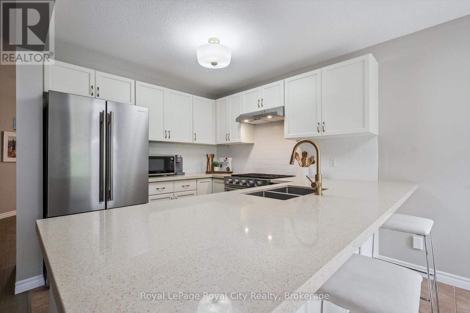 144 KEMP CRESCENT - 13