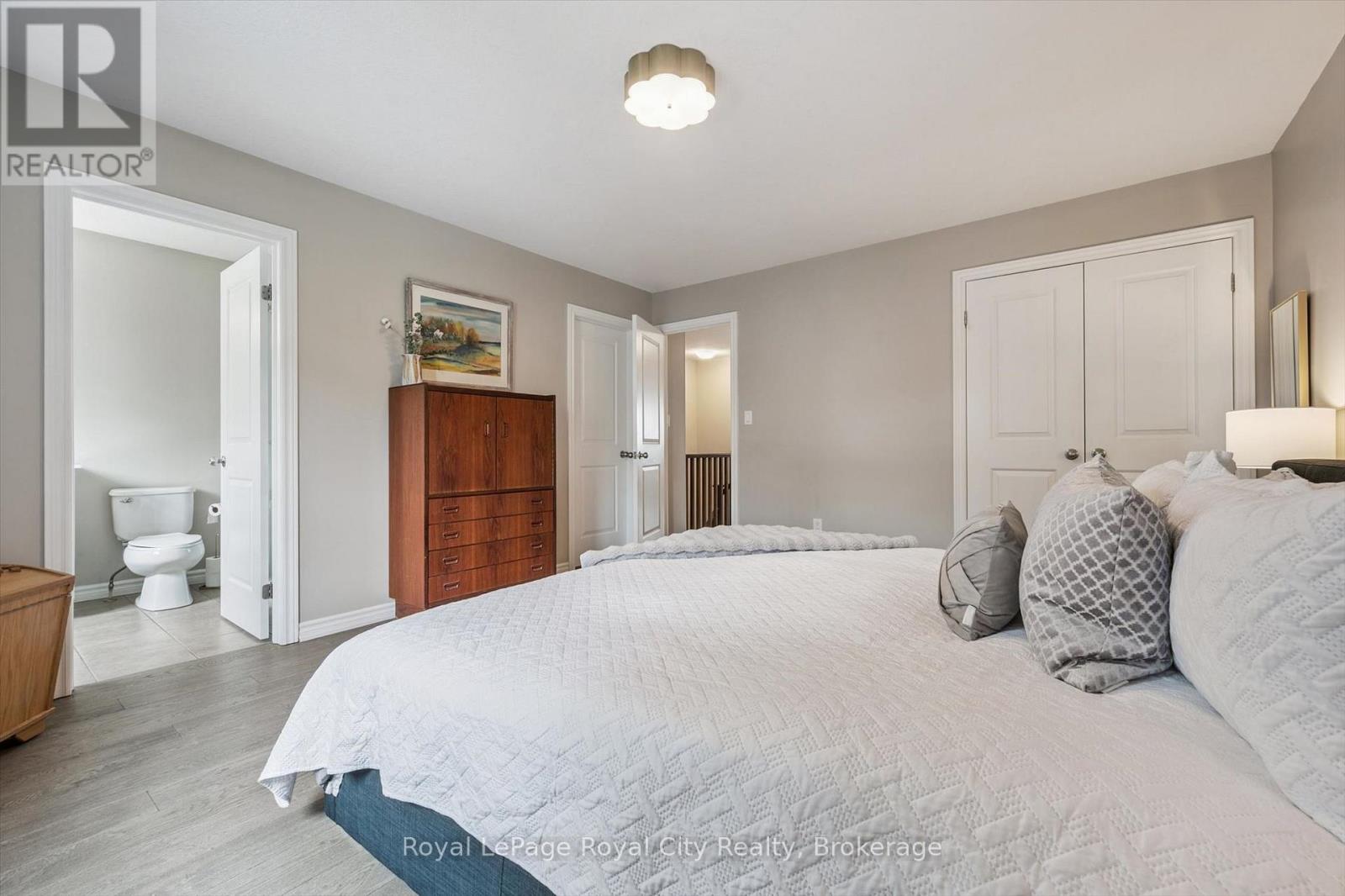 144 KEMP CRESCENT - 21