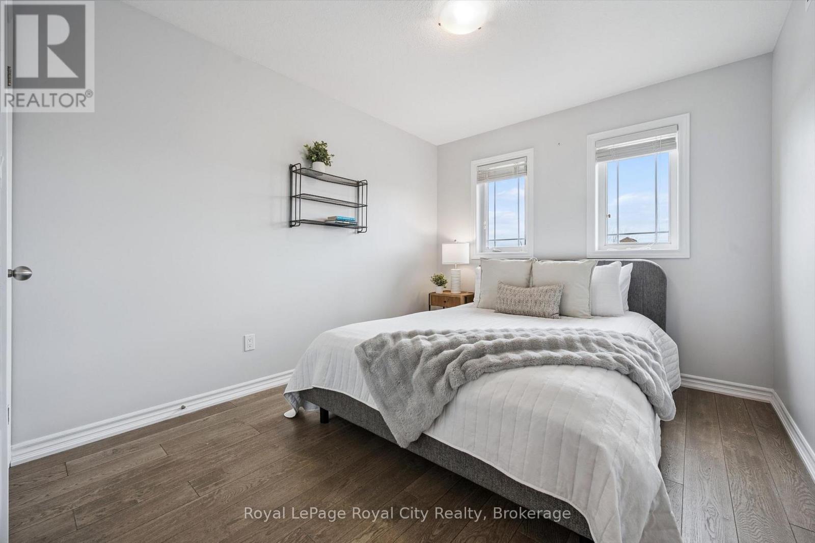 144 KEMP CRESCENT - 25