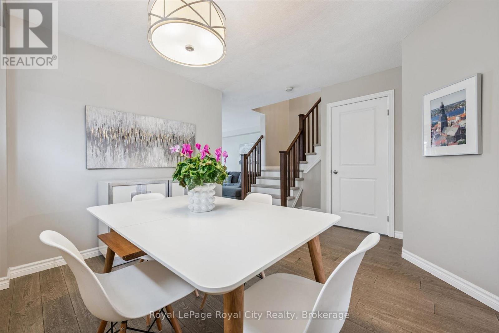 144 KEMP CRESCENT - 6