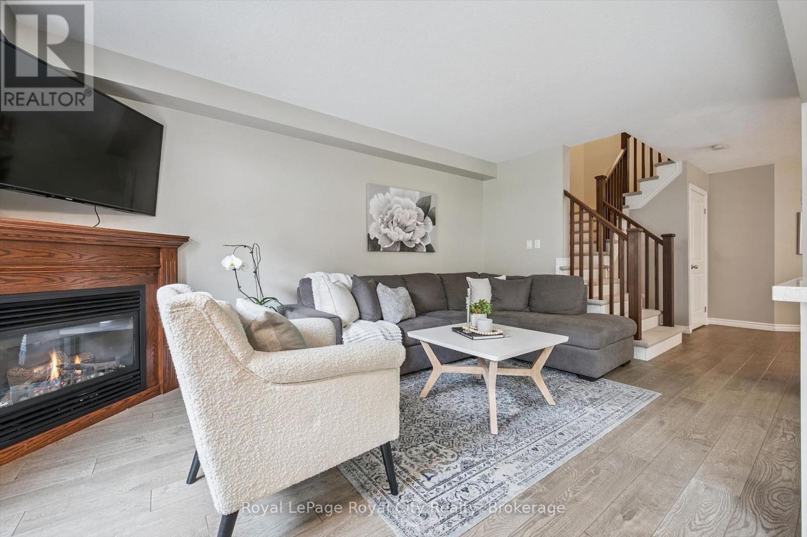 144 KEMP CRESCENT - 9