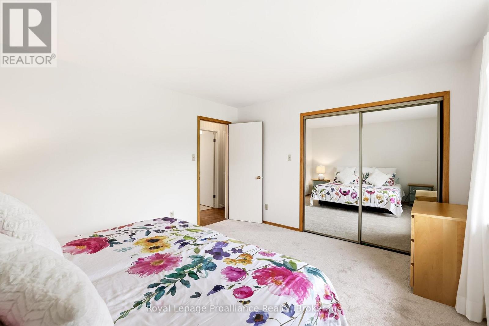 23 HARBOUR STREET - 21