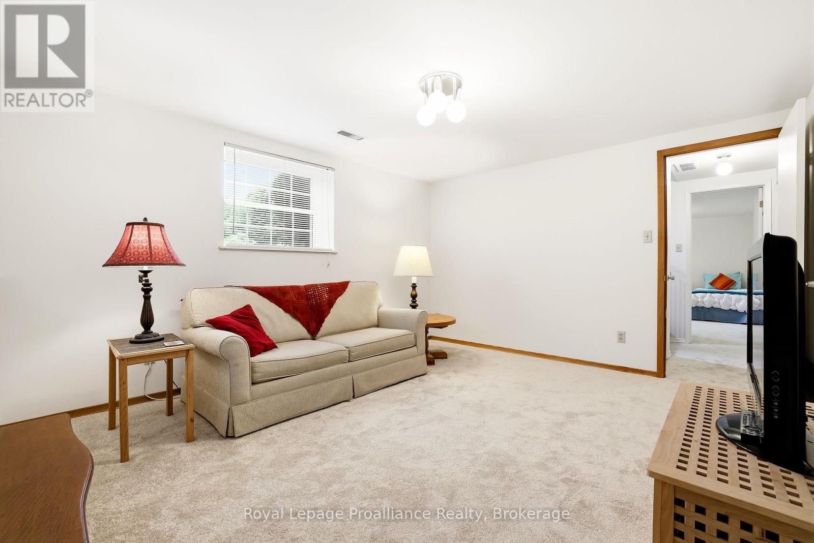 23 HARBOUR STREET - 29