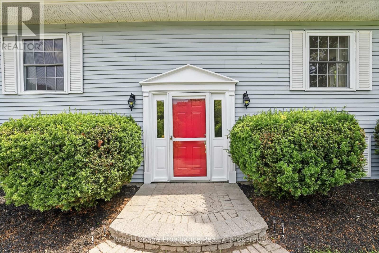 23 HARBOUR STREET - 5
