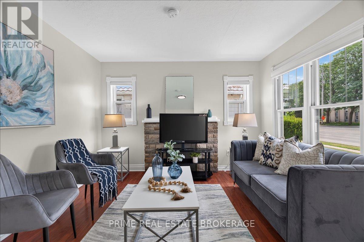 63 RIVERSIDE DRIVE - 11