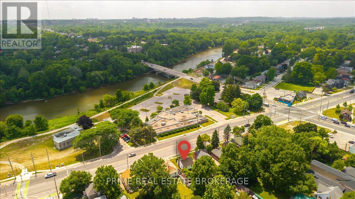 63 RIVERSIDE DRIVE - 7