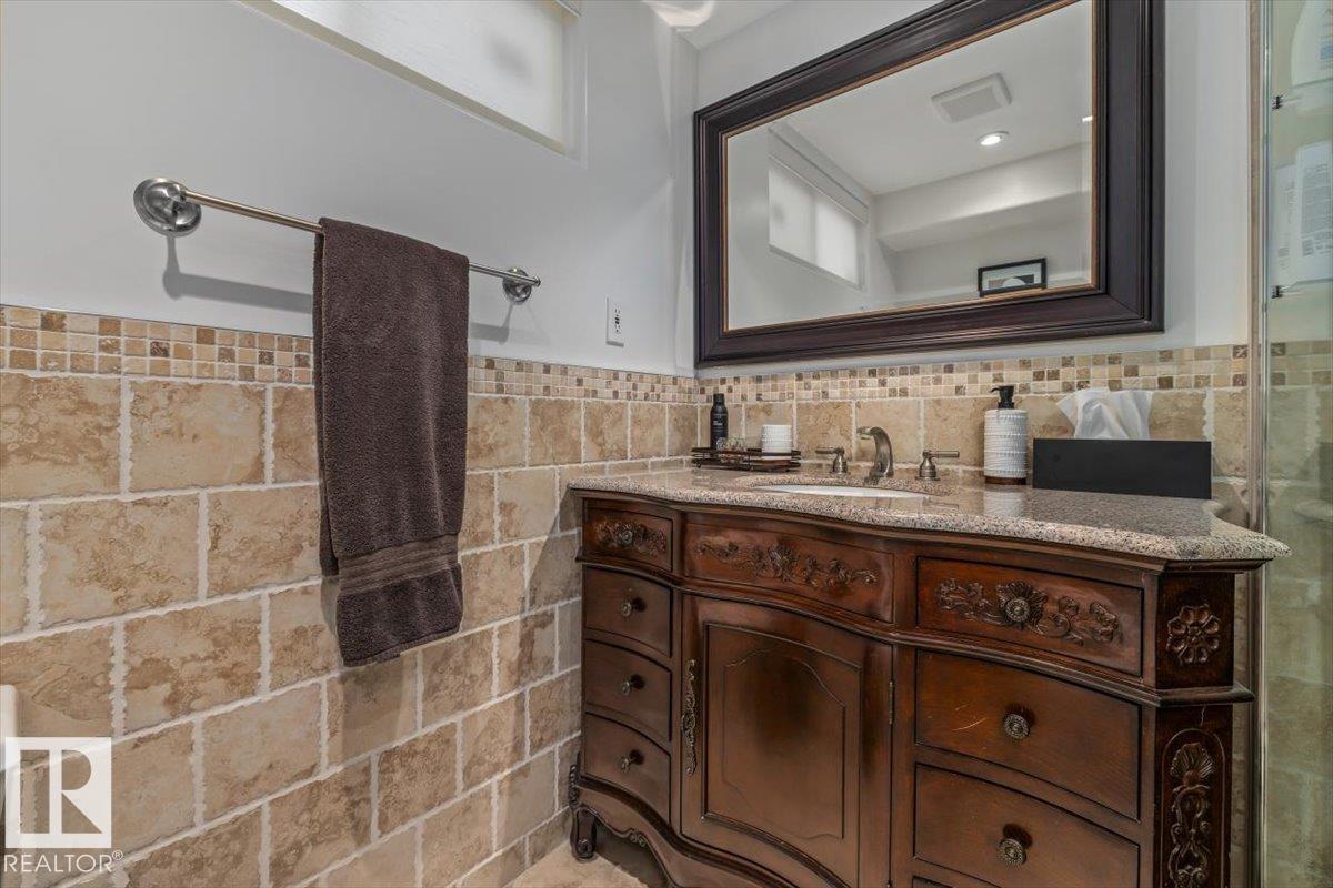 8119 145 ST NW — photo 28