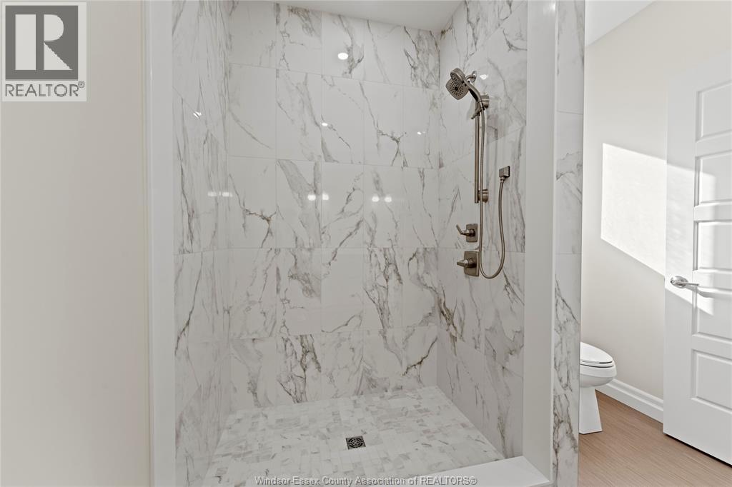 77 Belleview DRIVE - 23