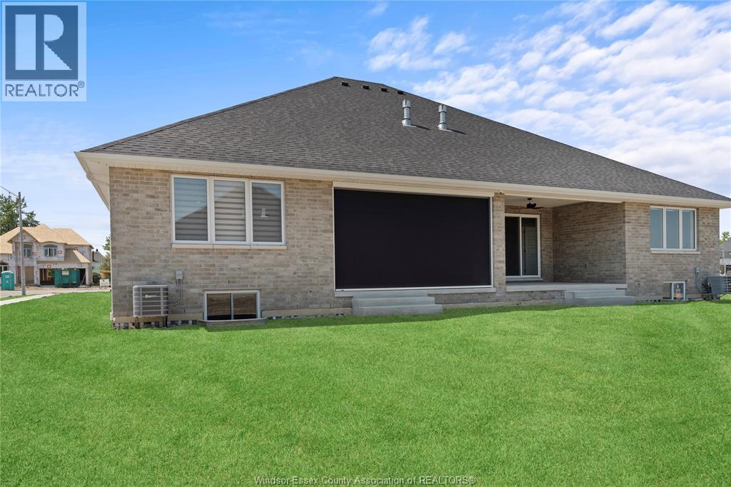 77 Belleview DRIVE - 36