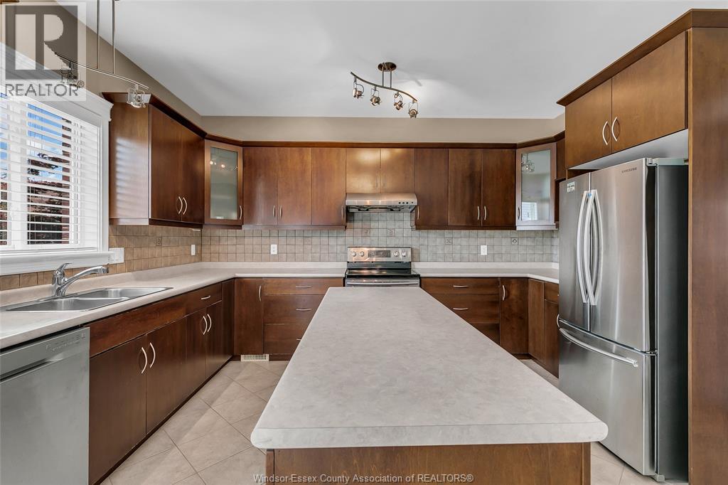 2259 ST. PATRICK'S - 16