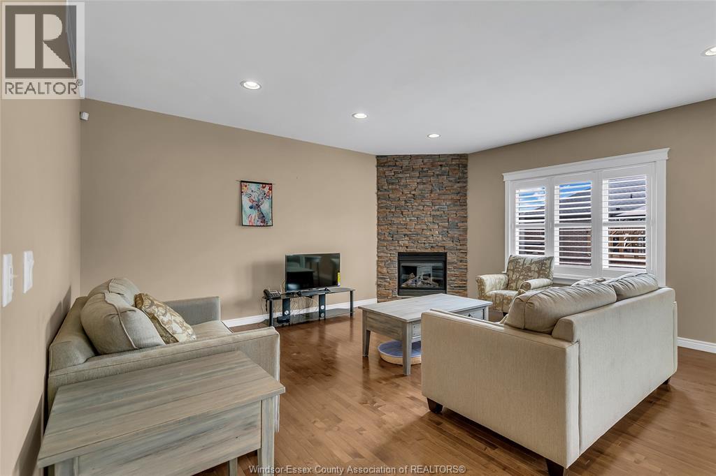 2259 ST. PATRICK'S - 9