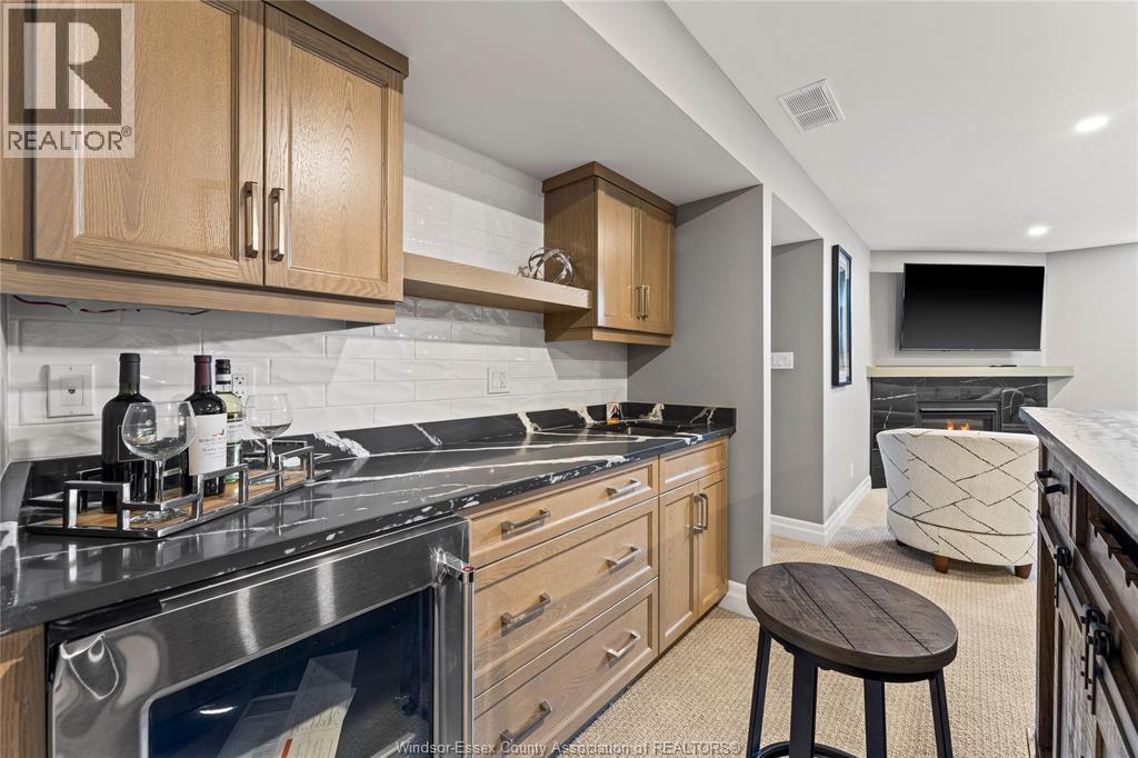 62 Redwood AVENUE - 22