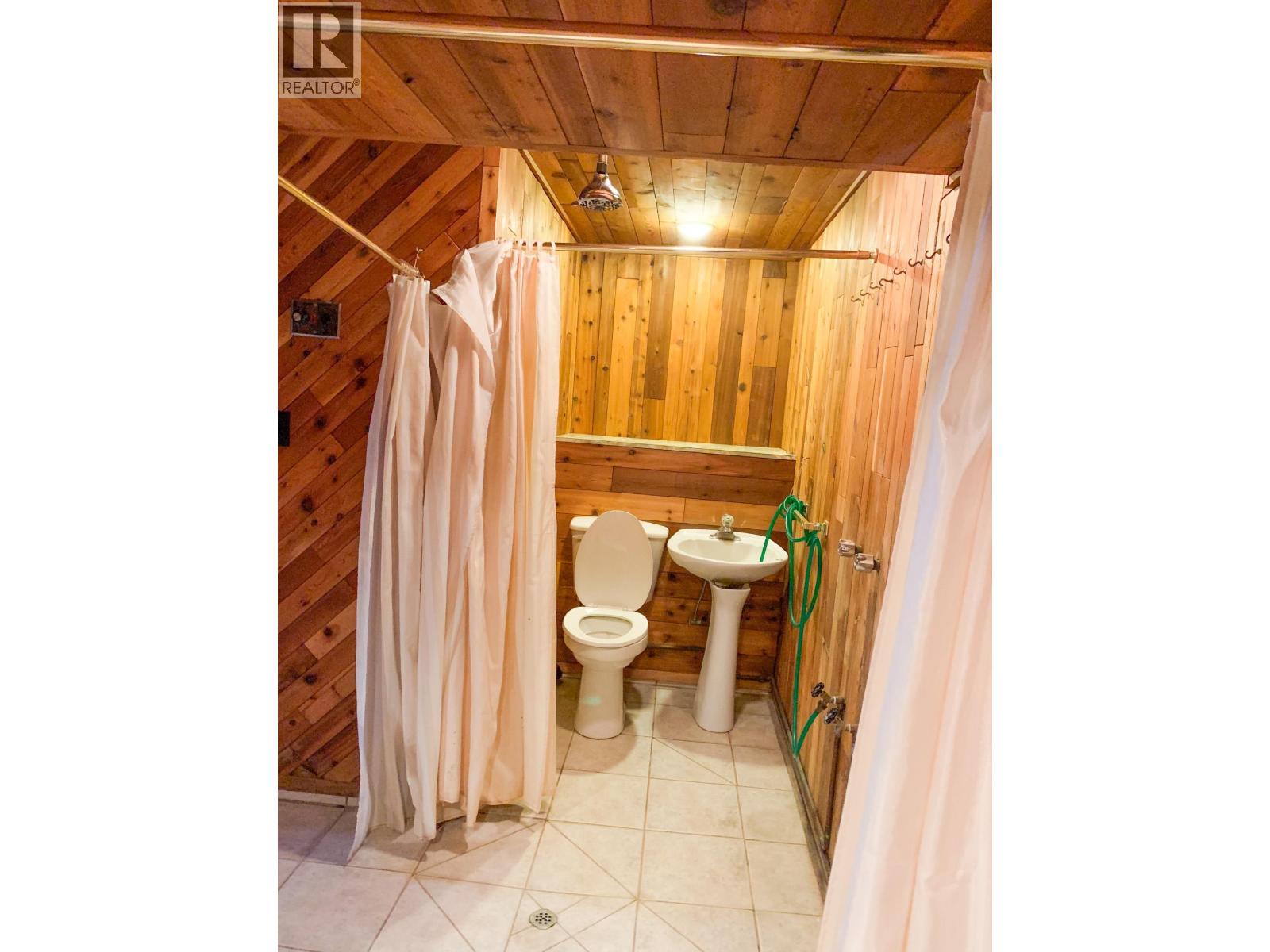 216 3RD AVENUE - 14