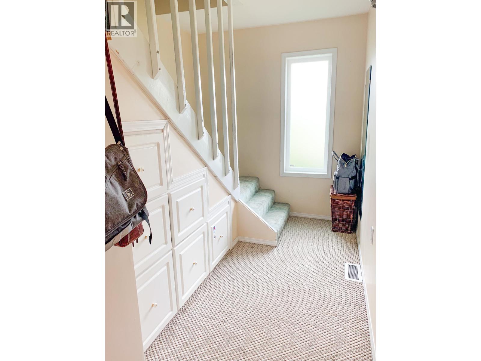 216 3RD AVENUE - 11