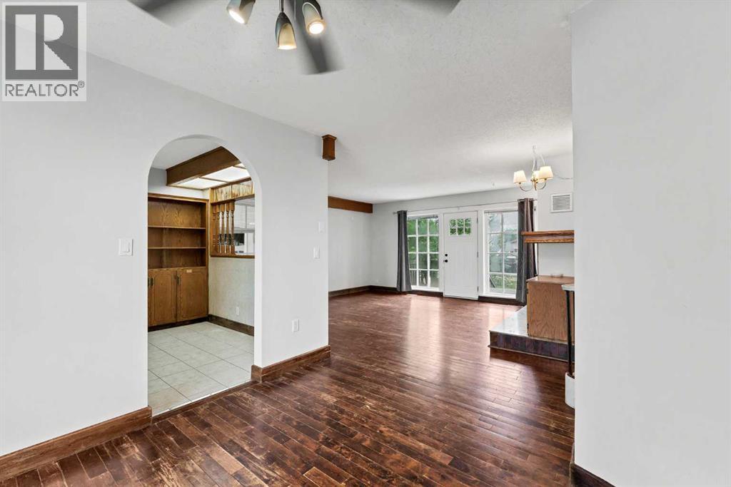 315 2 Street NW — photo 13
