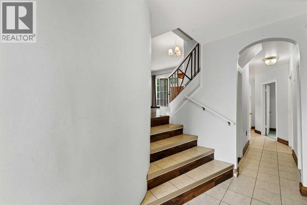 315 2 Street NW - photo 5